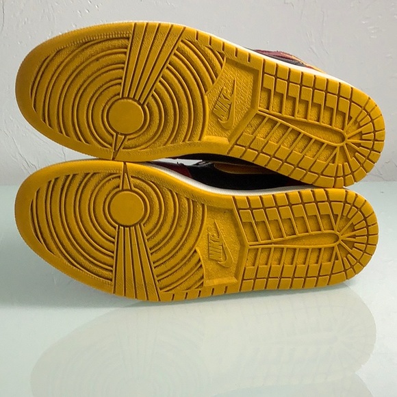 Air Jordan 1 Retro High OG Highlight Reel Sneakers size 9.5 - Picture 10 of 16